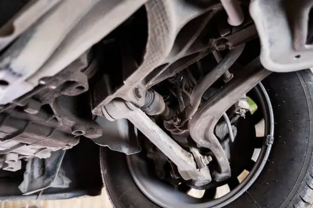 Ultimate Guide: Jetta 4, Golf 4/GTI) Byte av främre svängstångsbussning eller smörjhandledning