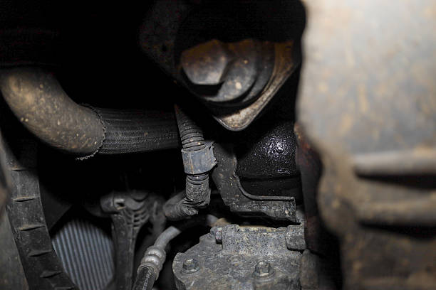 Dåligt växellådsfäste symtom och ersättningskostnad: En komplett guide för bilägare