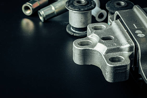 8 symtom på ett dåligt transmissionsfäste (och ersättningskostnad)